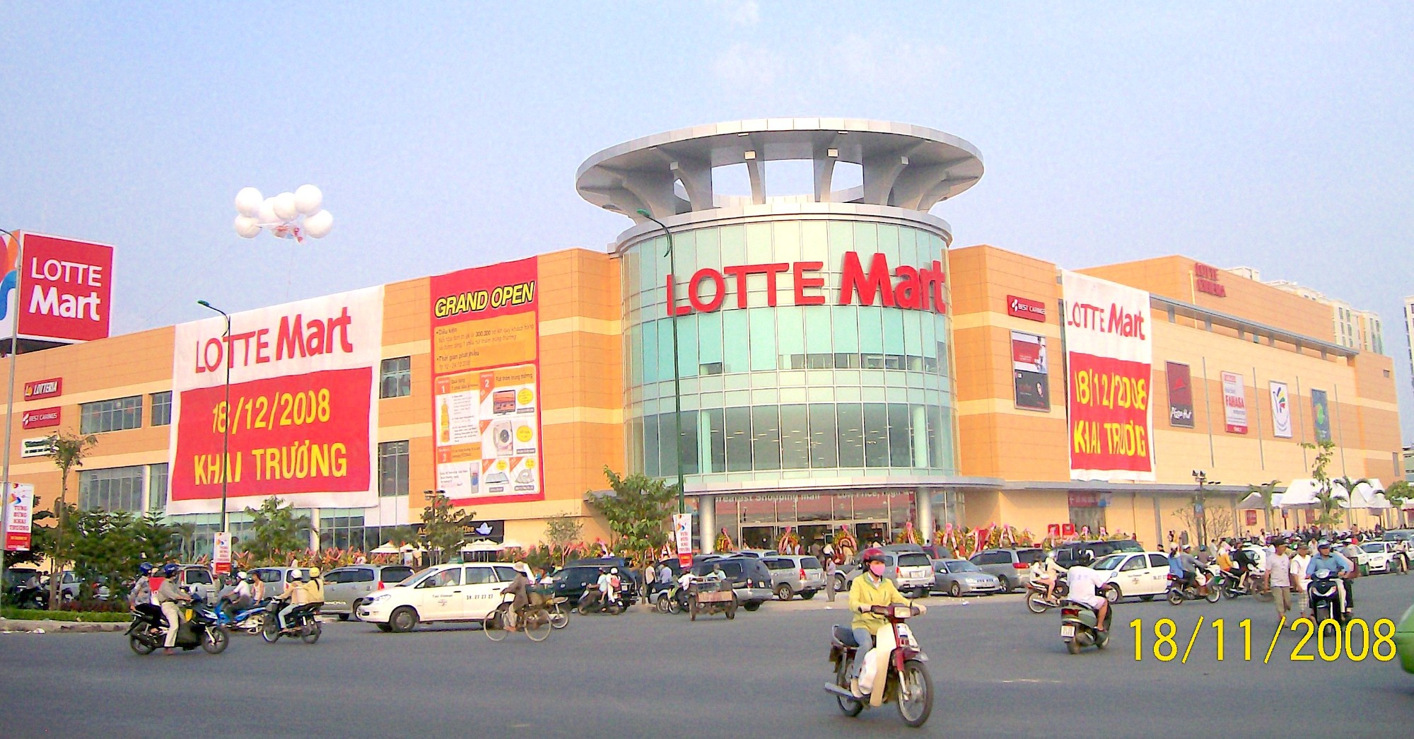 LOTTE MART NAM SÀI GÒN